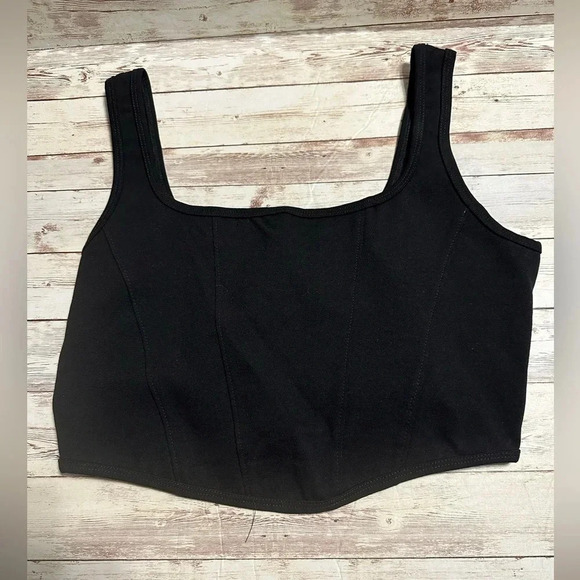 Altar'd State Tops - Altar’d State Cropped Tank Top Women’s Size Medium Black Sleeveless